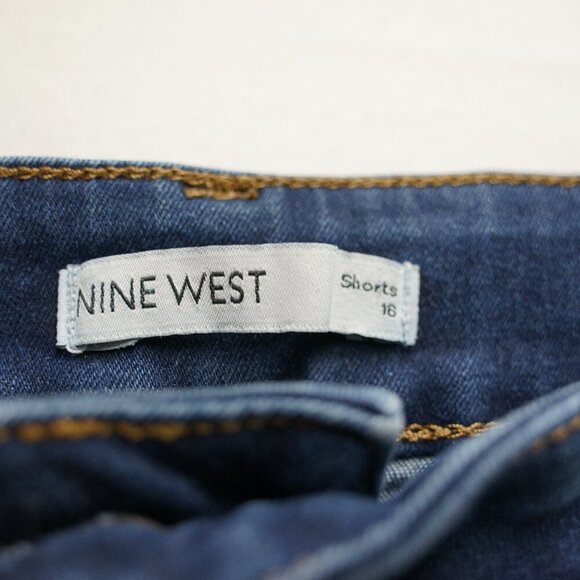 Nine West Women's Jean Shorts, Size 16 - Picture 2 of 7